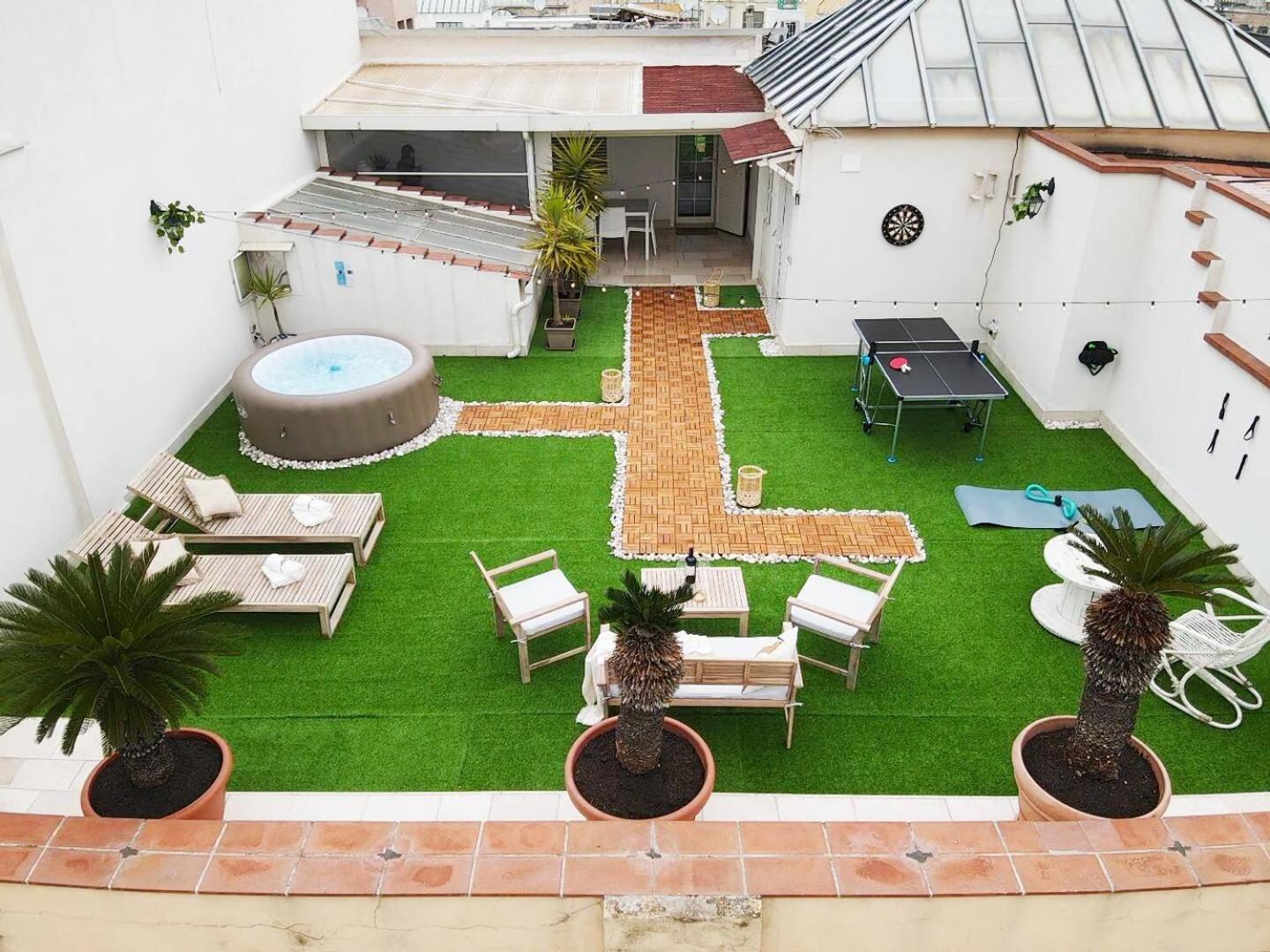150Mq Rooftop Paradise - Spacious Private Terrace Bari Eksteriør billede